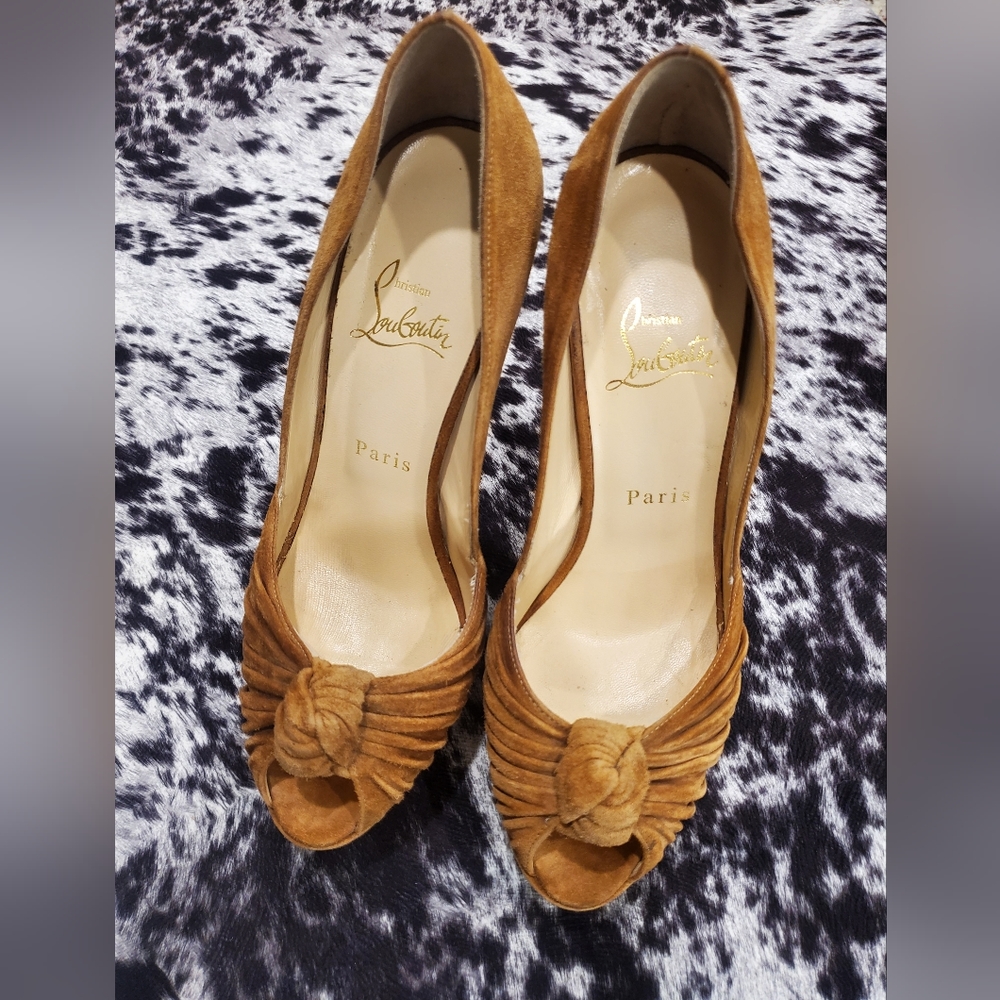 Christian Louboutin Size 38
